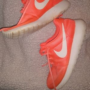 Nike free shoes